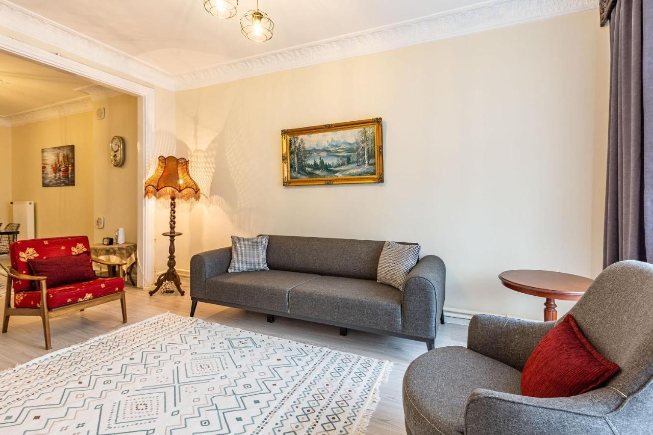 Charming Apartment Surrounded By Vibrant Attractions In Kadikoy Stambuł Zewnętrze zdjęcie