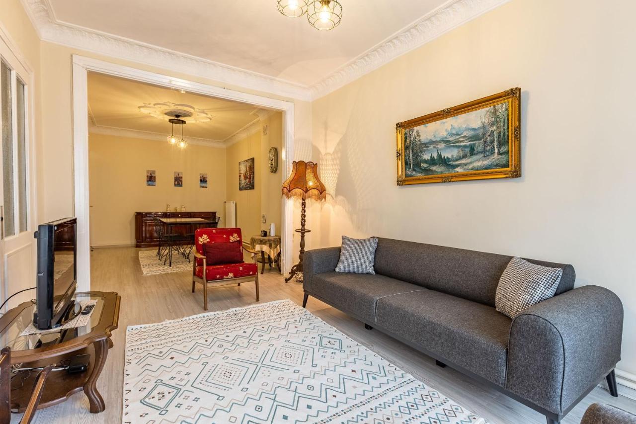 Charming Apartment Surrounded By Vibrant Attractions In Kadikoy Stambuł Zewnętrze zdjęcie