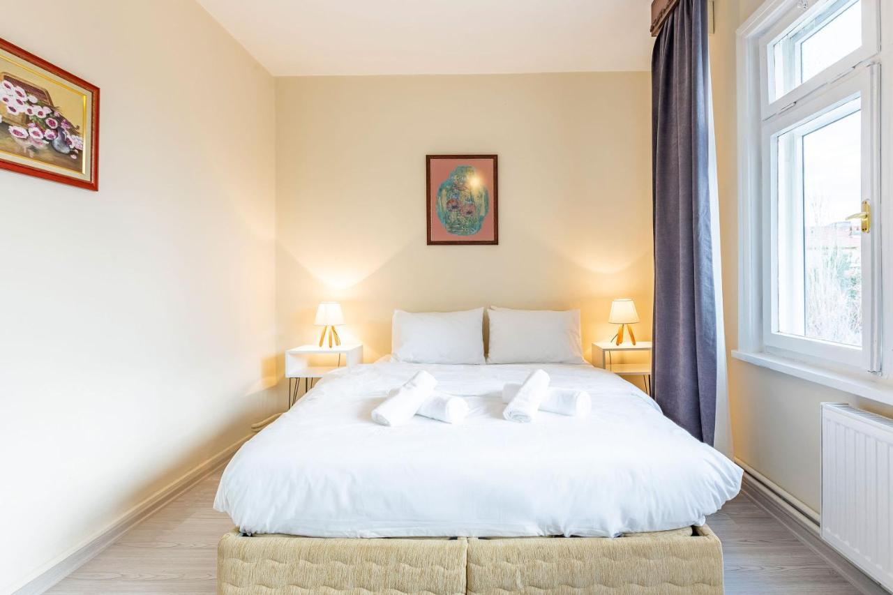 Charming Apartment Surrounded By Vibrant Attractions In Kadikoy Stambuł Zewnętrze zdjęcie