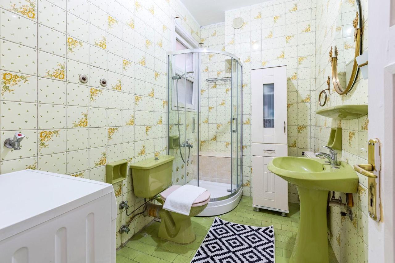 Charming Apartment Surrounded By Vibrant Attractions In Kadikoy Stambuł Zewnętrze zdjęcie
